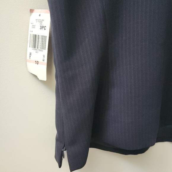 Kasper Black Pinstripe Tank Top Size 10 New With Tags Split Hem Lined - Picture 9 of 9